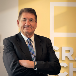 Lawrence Singleton, Founding Dean of the Touro School of Business Headshot